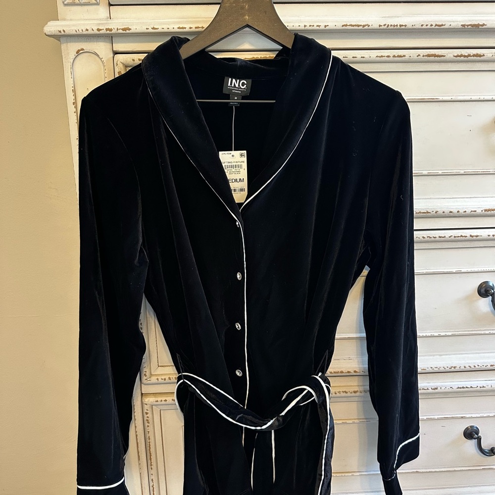 INC International Concepts Women's Black Velvet Matching Pajama set